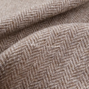 加厚浅咖色复古小人字纹羊毛呢毛料面料冬天大衣西装套装布料批发