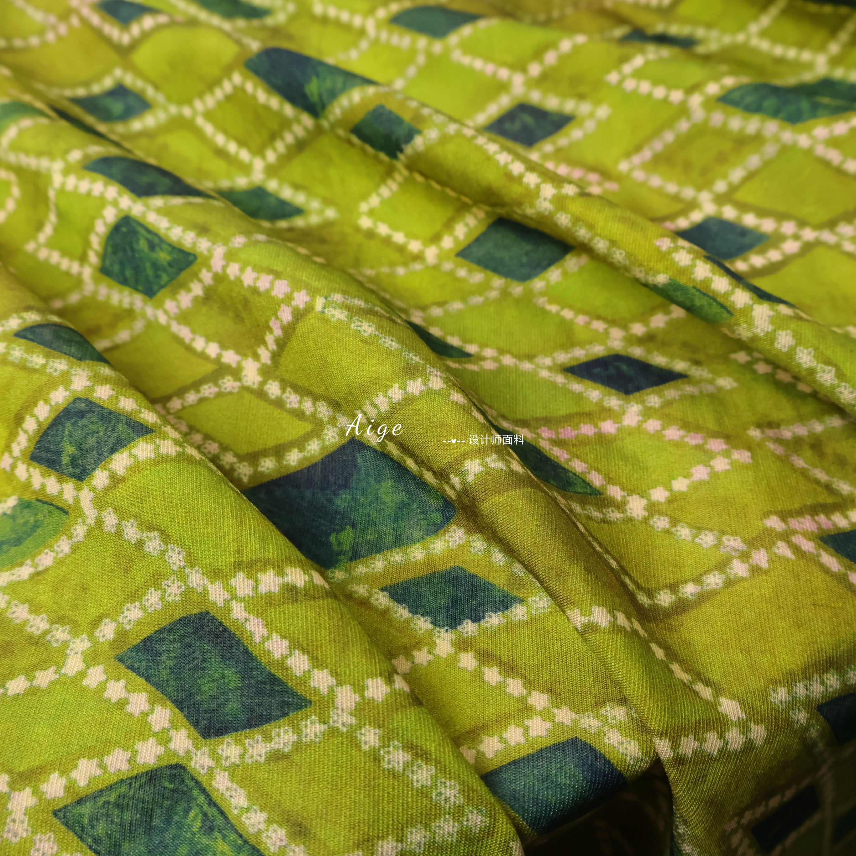 亲肤透气 绿色菱形几何印花丝麻棉麻天丝面料连衣裙衬衣旗袍布料