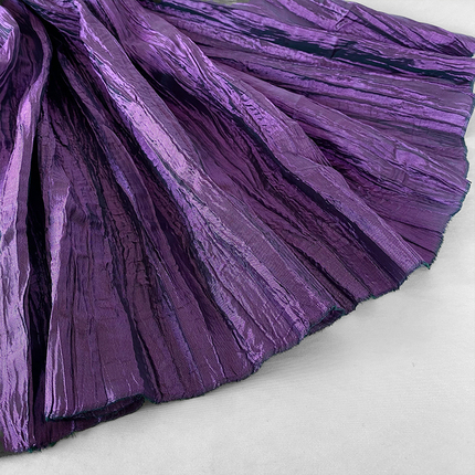 时装褶皱●凹造型设计葡萄紫光泽廓形不规则褶皱面料半裙风衣布料