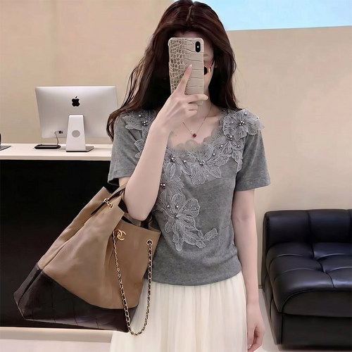 小众精致感立体蕾丝钉珠短袖T恤女2026夏新款轻熟风显瘦气质上衣