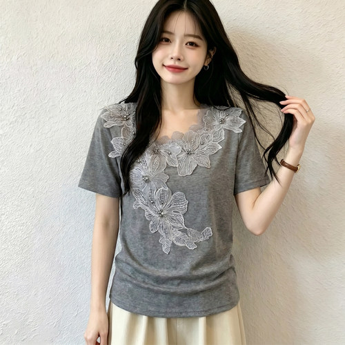 高级感时尚立体蕾丝钉珠短袖T恤女2026夏季新款显瘦气质减龄上衣