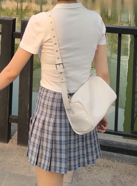 PP自制/2021春夏新款软皮立体铆钉枕头包百搭斜挎包ins单肩包女