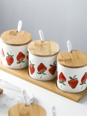 厨房盐盒子调料盒创意草莓调味盒北欧调料罐组合装陶瓷调味罐套装