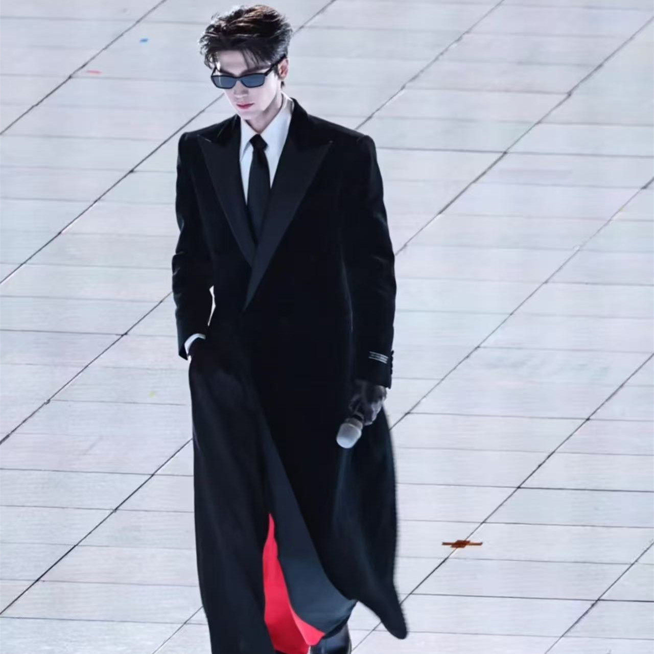 张凌赫同款黑超墨镜男款痞帅复古高级感凹造型猫眼遮阳太阳眼镜女