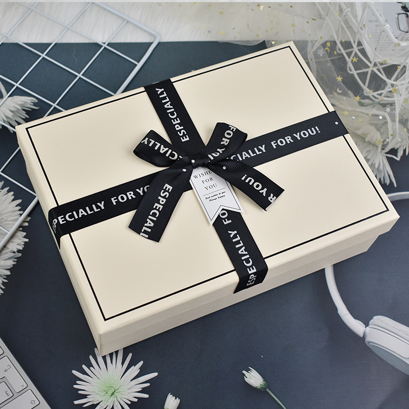 小清新生日礼物盒子情人节礼物包装盒仪式感礼盒男生大号空盒子