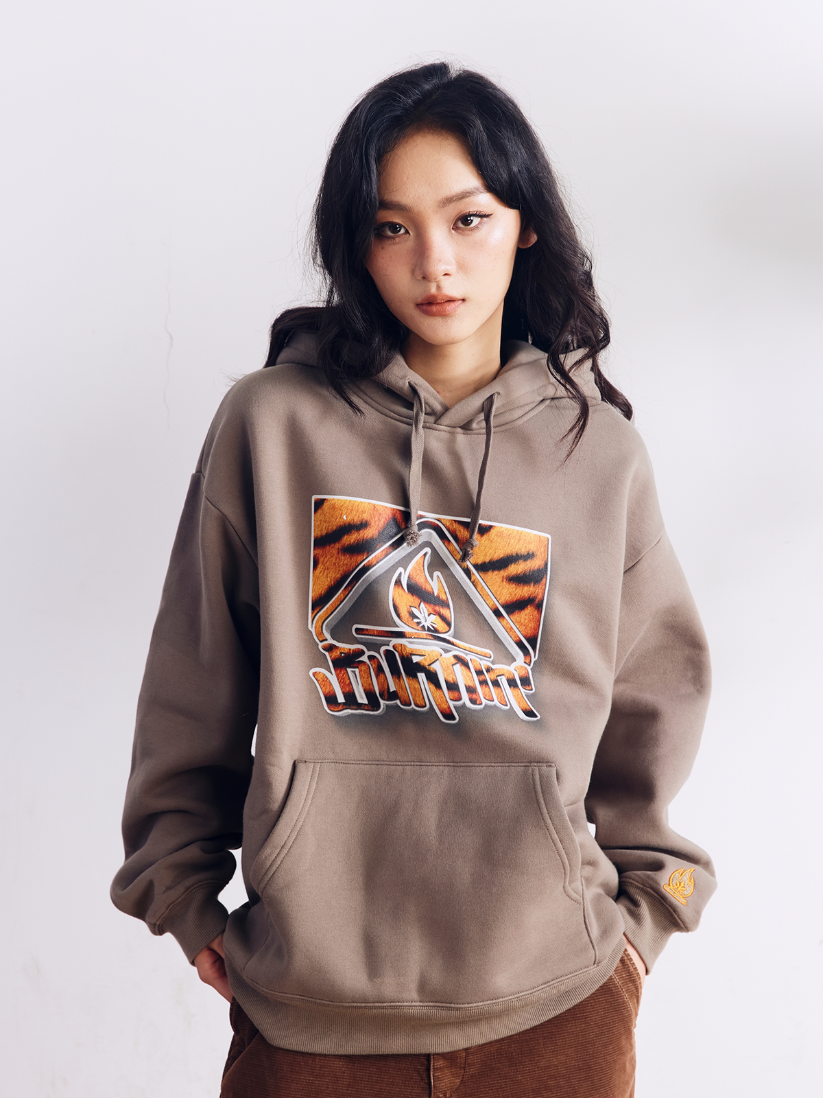 BURNIN* 스퀘어 로고 후드 스웨트셔츠[남성 및 여성용] 아메리칸 스트리트 루즈 후드티 탑 내셔널 트렌드 가을 겨울용 다용도