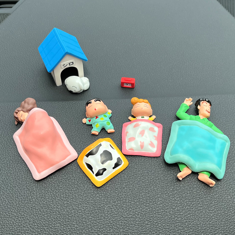 抖音野原一家睡眠小队蜡笔小新一家人摆件汽车车载中控台摆件创意