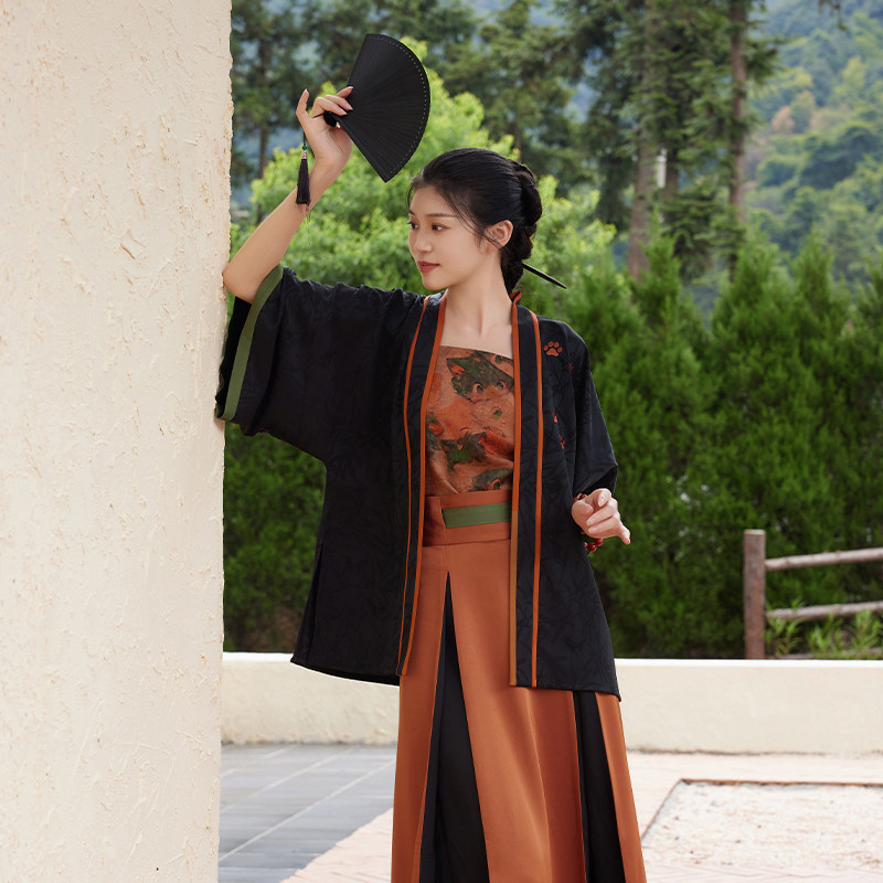 听旬汉服猫咪印花宋制四破三裥裙图片