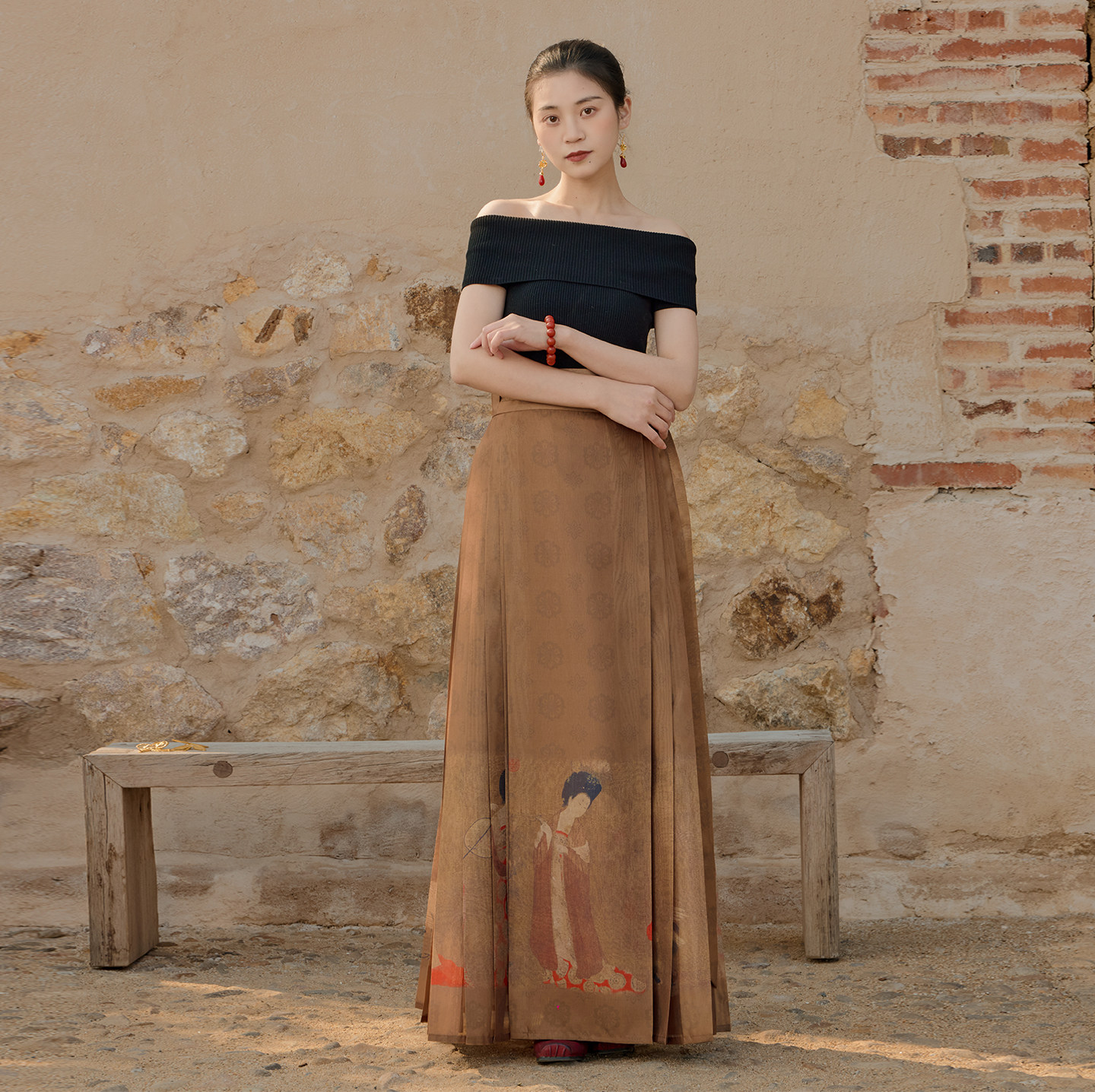 听旬洛神赋夏季改良明制汉服国风一字肩短袖日常通勤仕女图马面裙