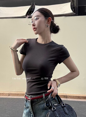 LiuLiu十三行2026春季新款简约纯色修身显瘦圆领短袖T恤上衣女潮