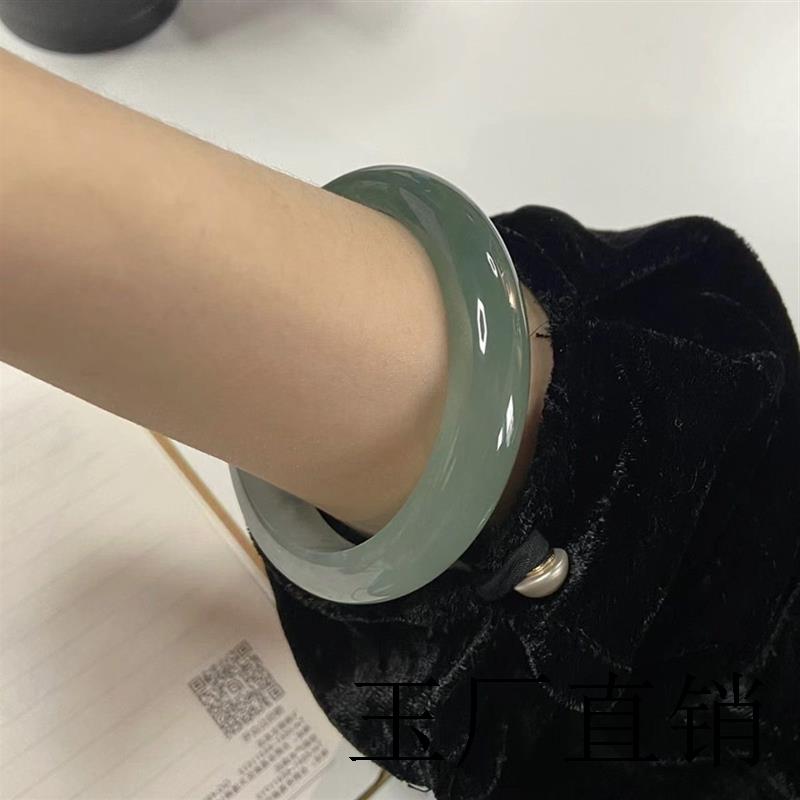 玉石手镯油青色翡翠手镯冰糯种翡