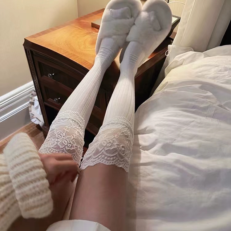 过膝袜秋冬搭长靴袜纯欲风白色日系jk长筒袜网红蕾丝花边大腿袜女