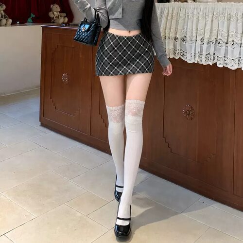 竖纹蕾丝花边棉袜秋冬洛丽塔日系jk过膝袜女纯欲长筒堆堆袜配靴子
