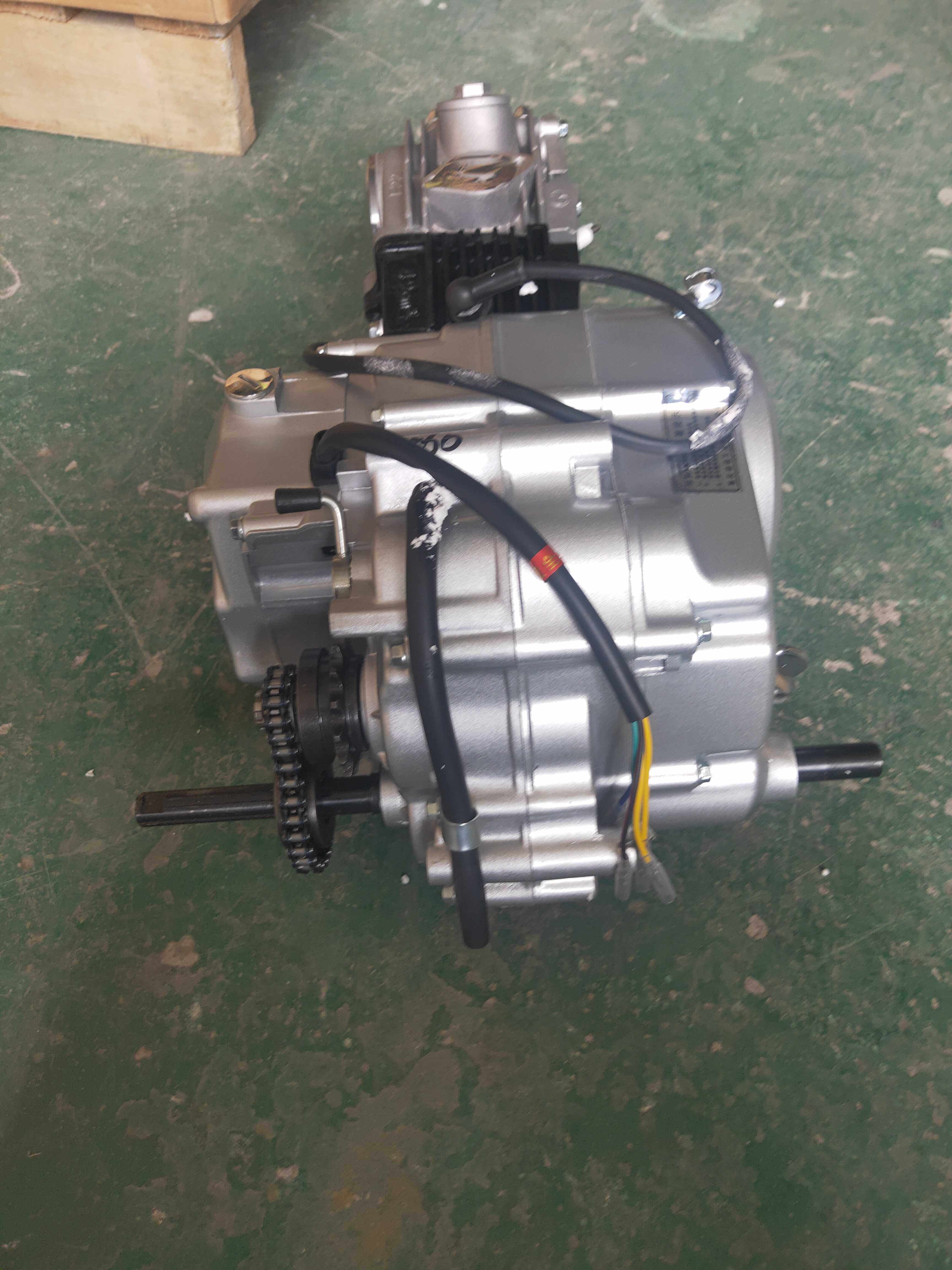 建设四冲程发动机48.70迷你外卖钓鱼摩托车专用四挡机拐子机