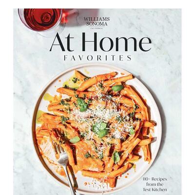 【预售】Williams Sonoma家庭自制的爱110道来自实验厨房的食谱Williams Sonoma at Home Favorites英文生活餐饮Weldon Owen精装W