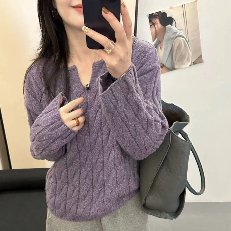 2026新款紫色女V领打底针织衫图片