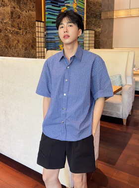 大富2025新款蓝色格纹韩版金属扣短袖衬衫男夏季宽松ins情侣衬衣