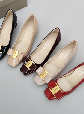 Federica Di Donato镇店款不过时自留蝴蝶结金属扣粗跟通勤单鞋女