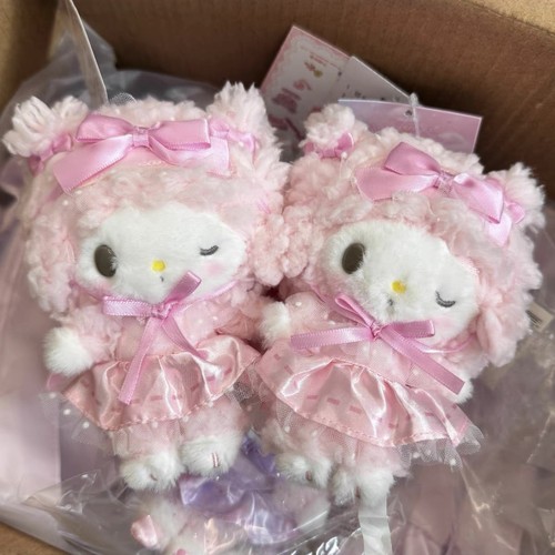 现货港版新款生日小羊系列可爱甜美眨眼小羊微笑小羊玩偶毛绒挂件