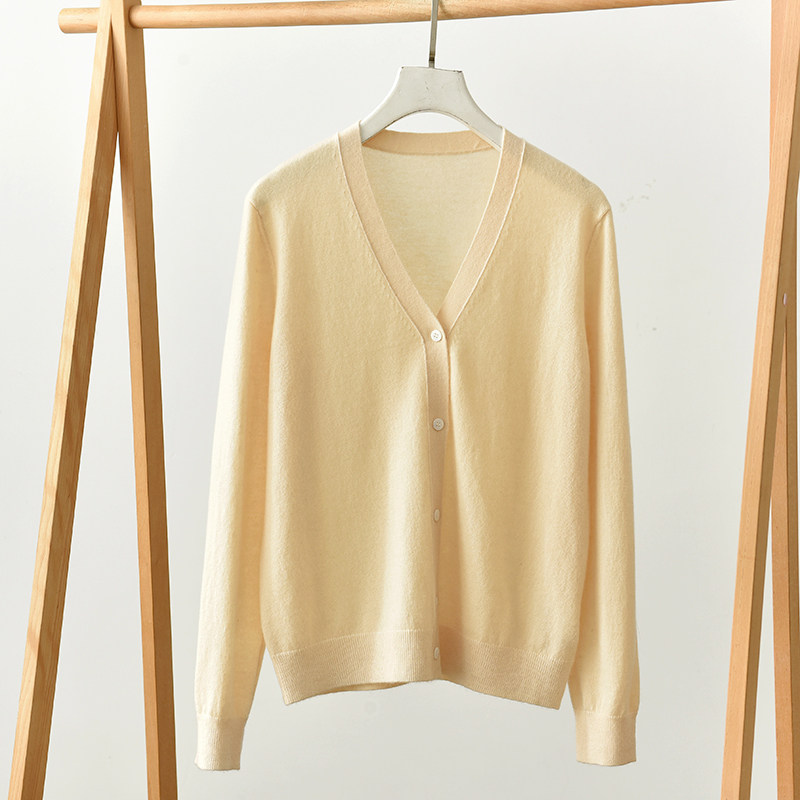 羊绒衫极简风V领单排扣针织开衫女百搭外套针织  莉2762  Y2-3