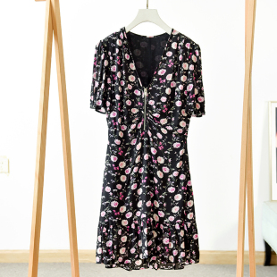 霞0966 裙连衣裙 V领洋气碎花收腰短袖