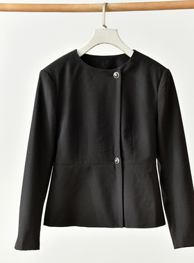 极简风黑色圆领短款小西装女通勤修身纽扣外套  莉2708 Y1-2