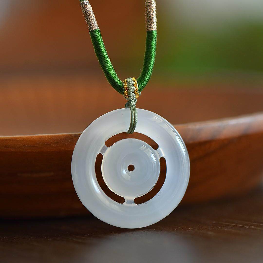 天然玉石玉髓a货白玉髓吊坠玛瑙字母平安扣玉坠男女款挂件