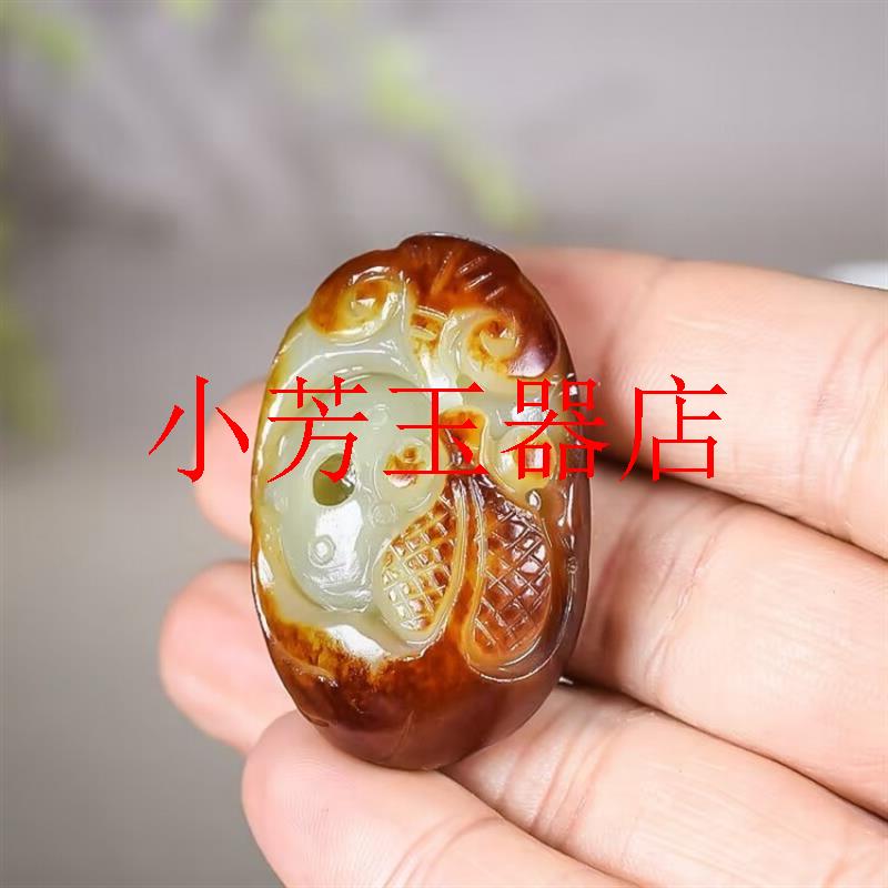 新疆和田玉莲花金鱼吊坠枣红皮籽料精雕连年有余挂件沁红皮手把件