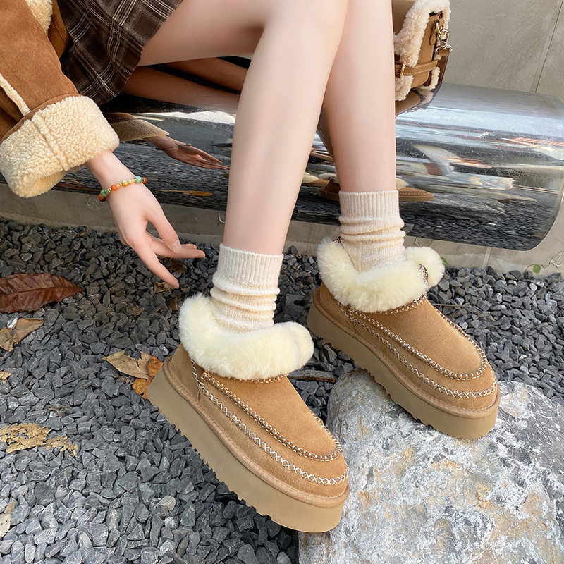 2025冬季新款皮毛一体厚底雪地靴女缝线大毛领真皮短筒毛毛鞋女鞋