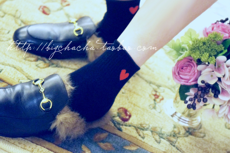 建议收集全，潮到无法拒绝各种搭！！！！刺绣爱心棉袜