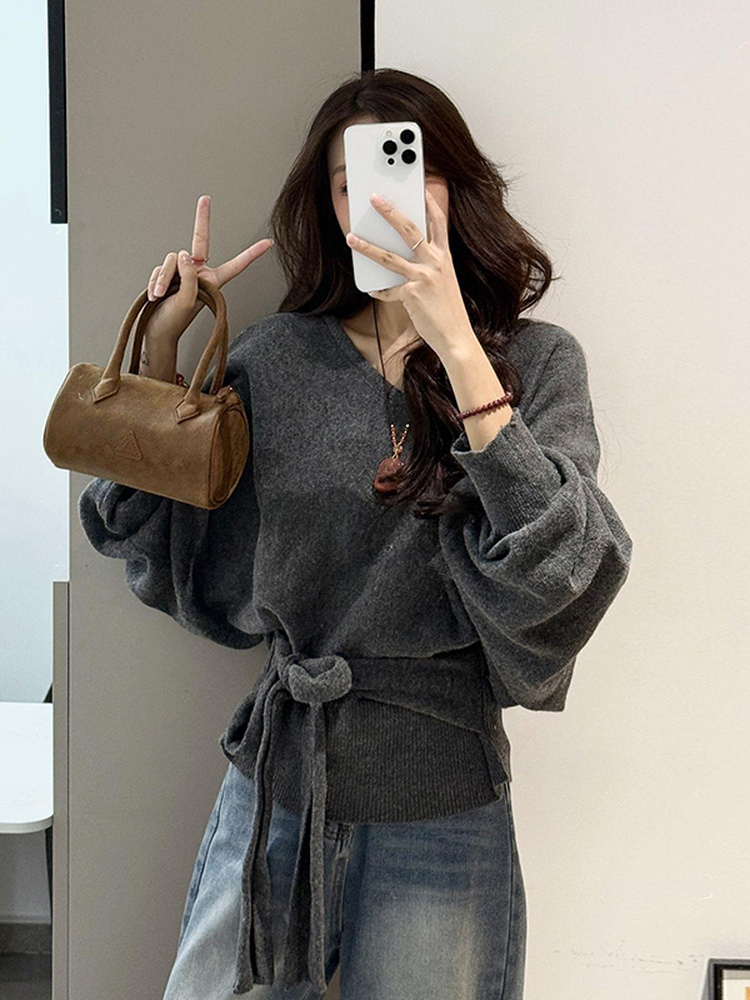Plus Size Korean Style Lazy V-Neck Batwing Sleeve Knit Sweater for Women, Autumn and Winter, Tie Waist, Slimming Sweater Top