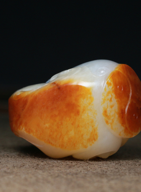 白玉籽料苏工貔貅手把件