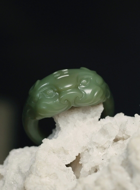 新疆和田玉青玉籽料玉戒指苏工