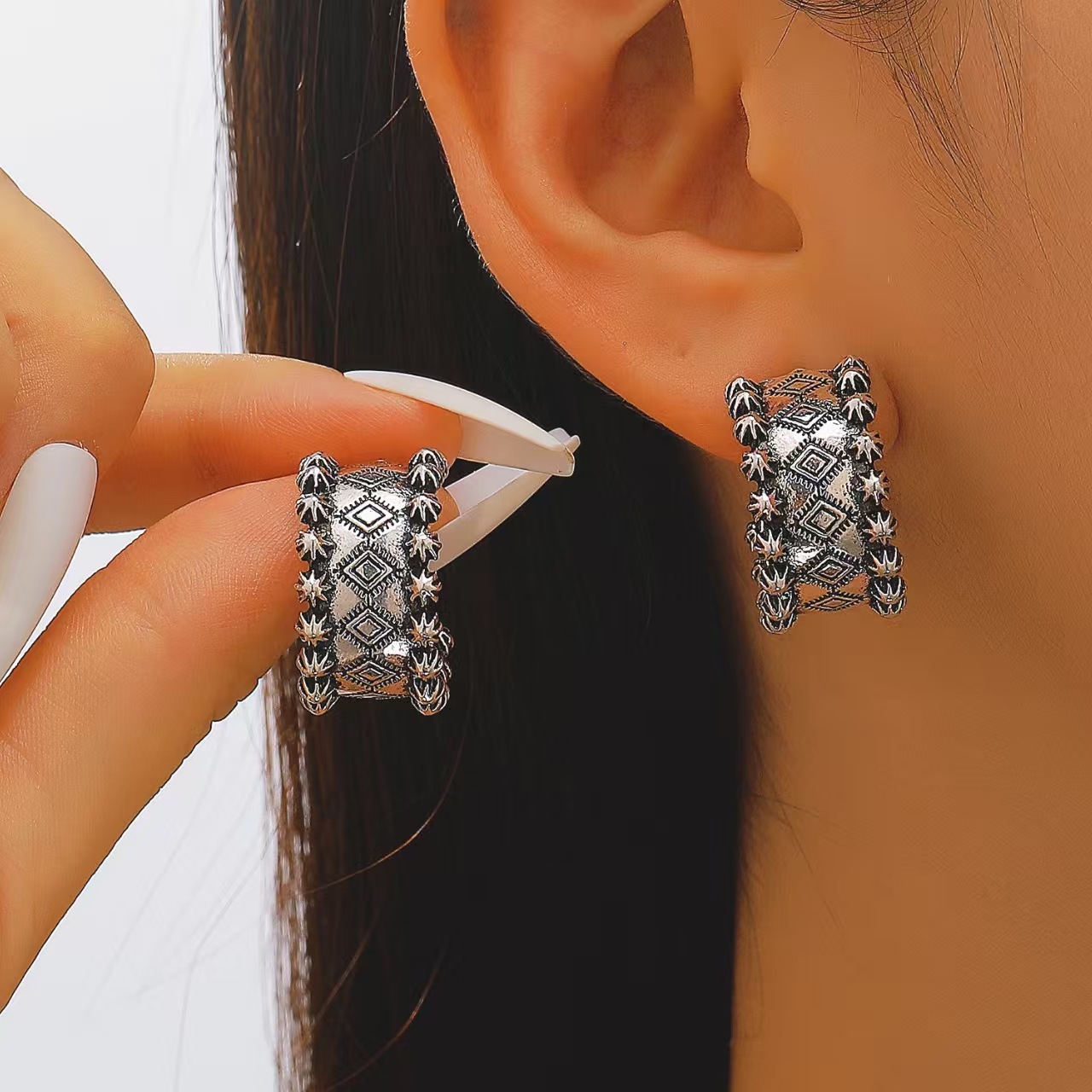 Vintage ethnic style oval carved vintage earrings for women