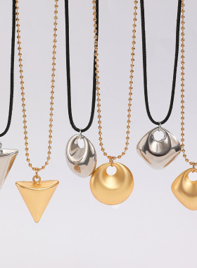 Simple smooth brushed geometric simple collarbone chain 女