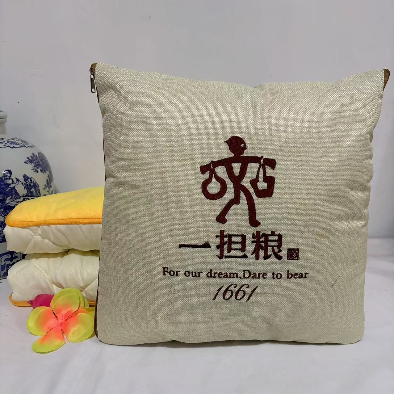 抱枕被logo用靠枕来图刺绣印花图片