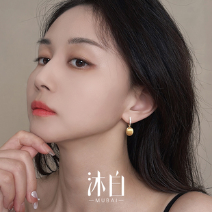 沐白MU复古港风耳饰925纯银耳钉拉丝金豆耳环2026新款爆款高级感