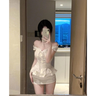 夏季新款纯欲风辣妹一字肩修身蕾丝花边上衣收腰显瘦包臀短裙套装