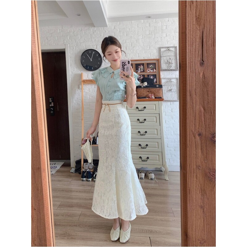 夏日优雅娃娃领镂空飞飞袖荷叶边设计感衬衫高腰修身鱼尾长裙套装