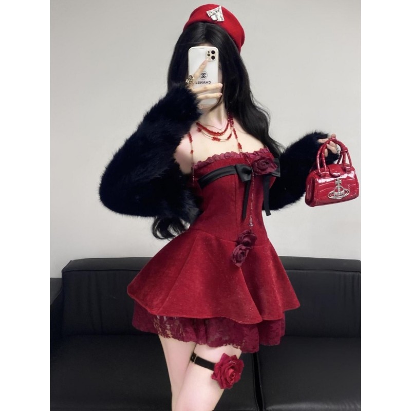 红色抹胸蕾丝连衣裙女秋冬千金风名媛风圣诞节蝴蝶结收腰短裙套装