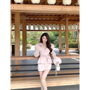 冬季贵女千金狐高级感气质小香风毛呢绑带短款外套高腰半身裙套装
