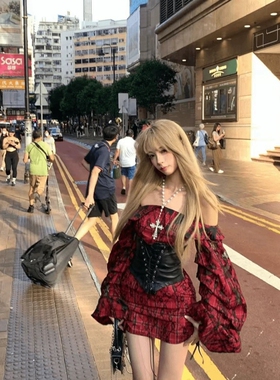 早秋纯欲风辣妹暗黑系重工连衣裙晕染红色一整件修身裙腰封两件套