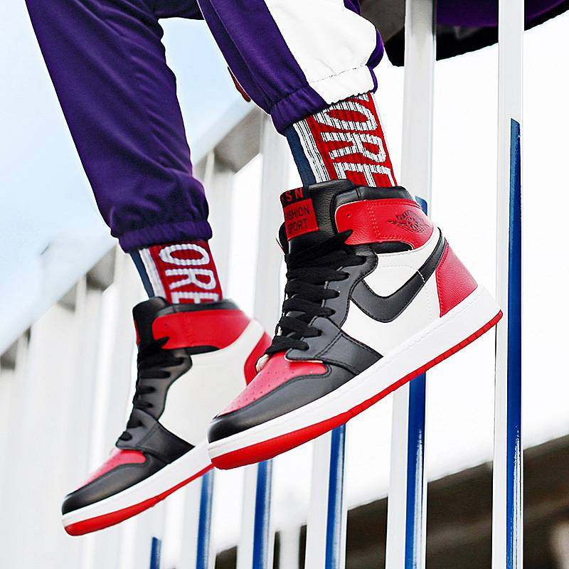 高帮板鞋男鞋潮牌高级感中帮鞋子经典百搭黑红运动篮球新款