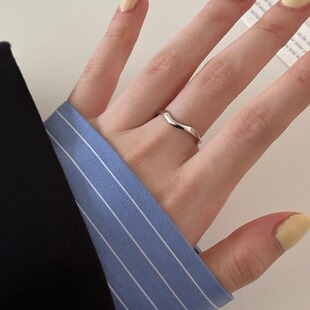 925纯银女款戒指法式素圈轻奢小众设计感食指戒男指戒环秋冬银戒
