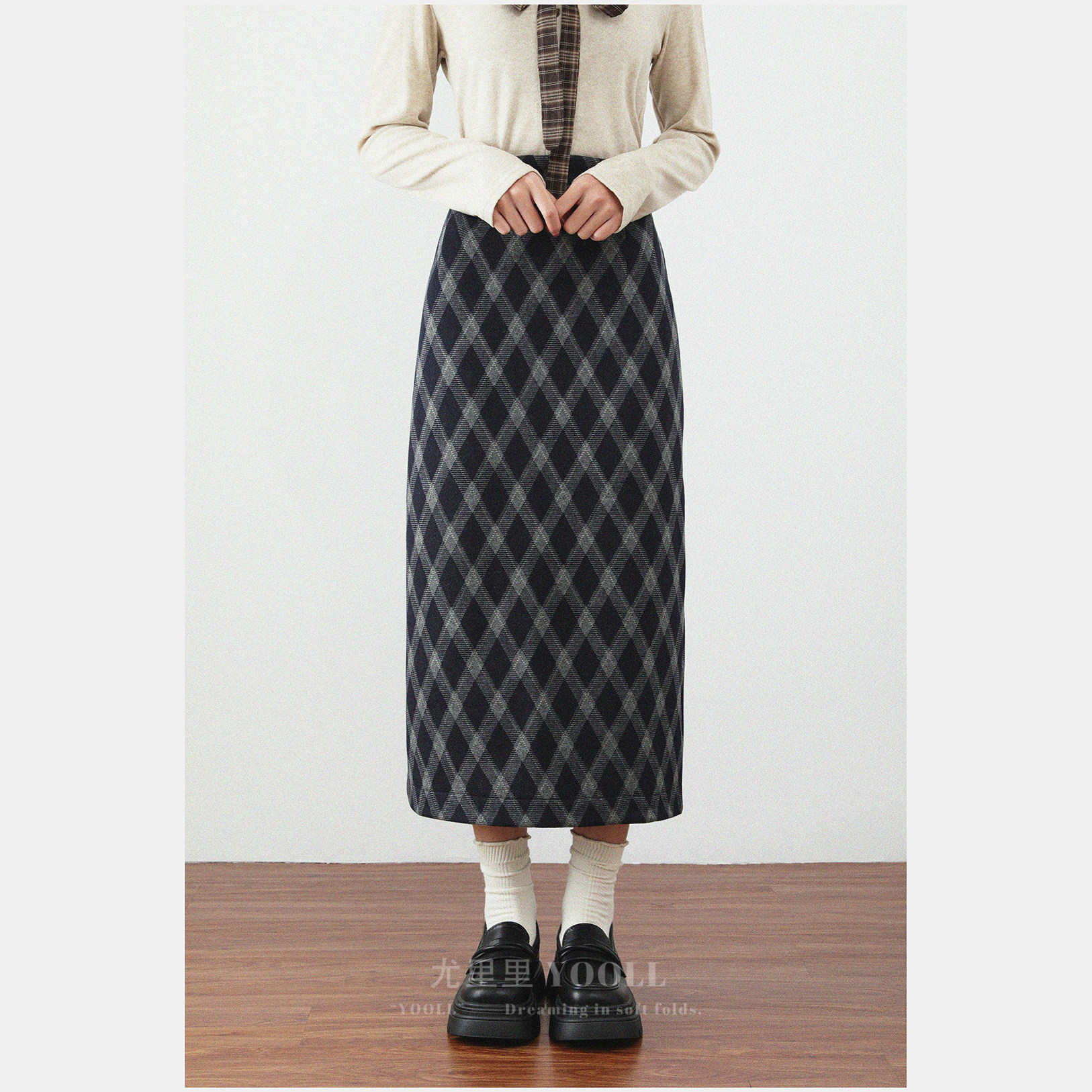 复古加厚加绒格子半身裙女秋冬新款大码胖MM高腰显瘦后开叉中长裙,女装/女士精品,大码半身裙,淘宝优惠券,粉丝福利购,淘宝优惠卷