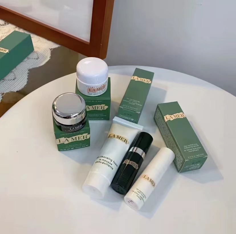 眼霜水乳洗面奶精粹水面霜 合集