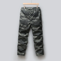 Черно -разгрятые одиночные брюки