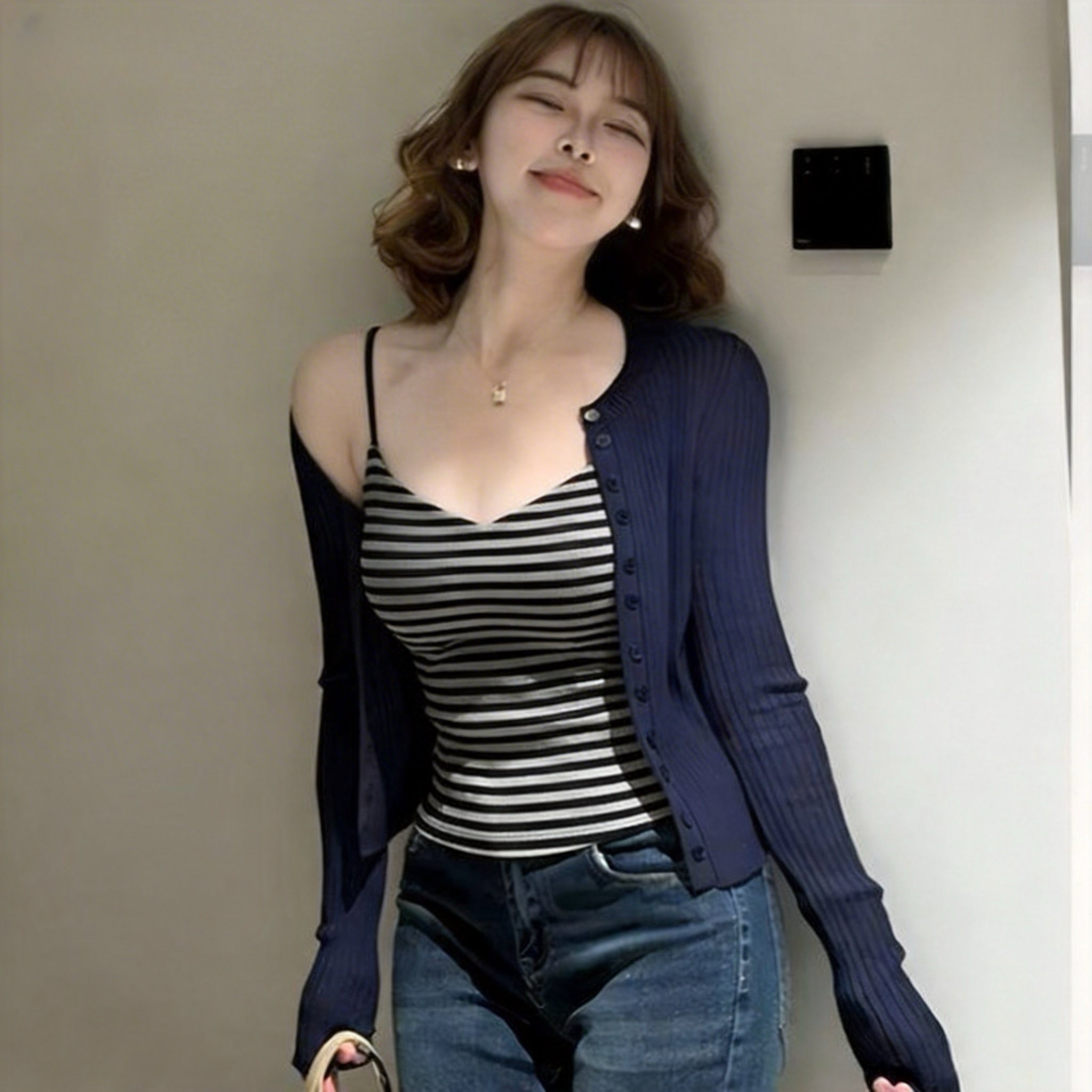 韩系chic甜辣修身显瘦短款上衣女夏季外穿性感露背条纹小吊带背心