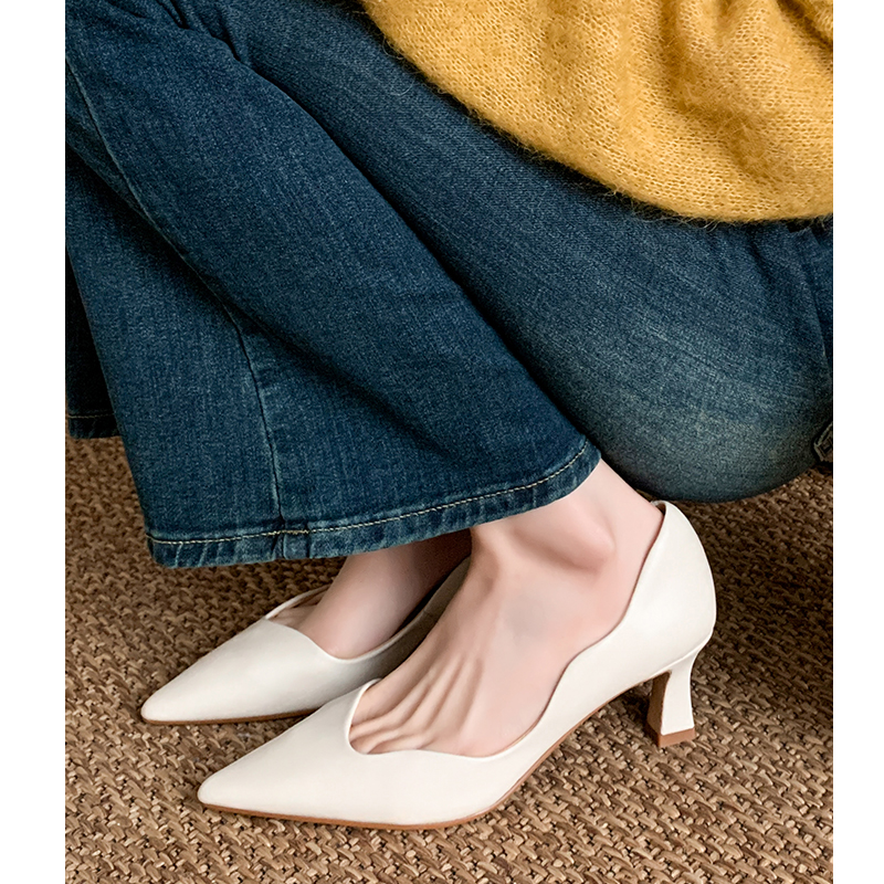 简约浅口银色单鞋细跟高跟鞋