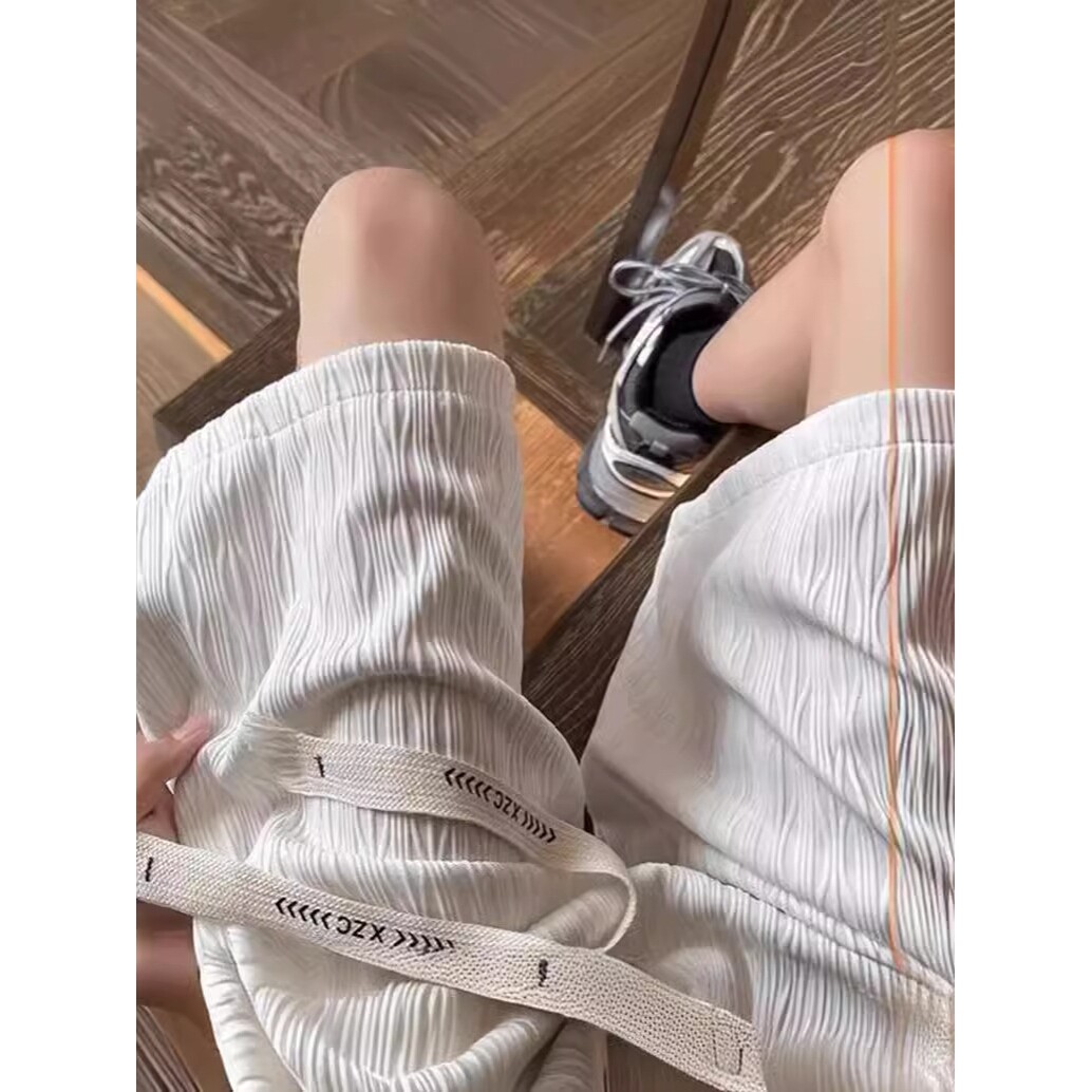 褶皱肌理感冰丝短裤男夏季薄款沙滩中裤大码宽松休闲运动五分裤子